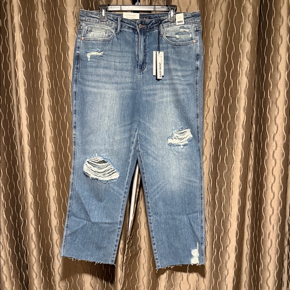 Judy Blue Denim - Judy Blue Rosalie NWT Straight Light Wash Distressed Jeans 16W